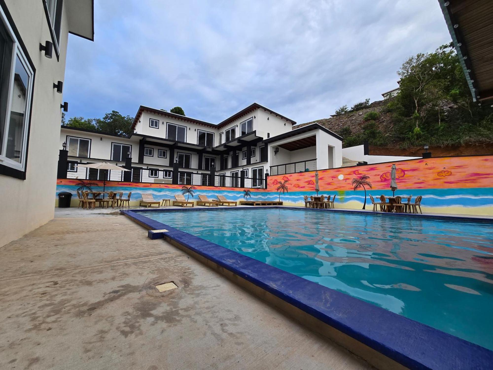 Chelle'S Suites And Restaurant Camp Bay エクステリア 写真